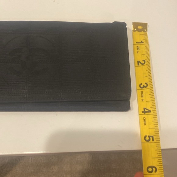 CHANEL LONG TRAVEL WALLET LAMBSKIN INTERIOR - Picture 14 of 14